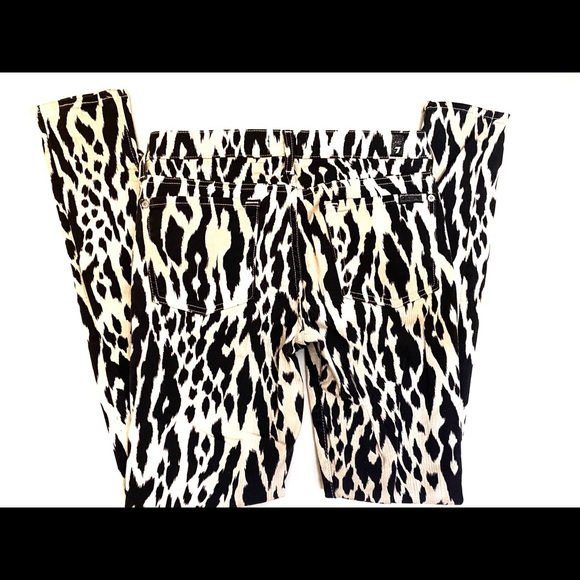 7 For All Mankind Animal Print Skinny Jean - Picture 3 of 8